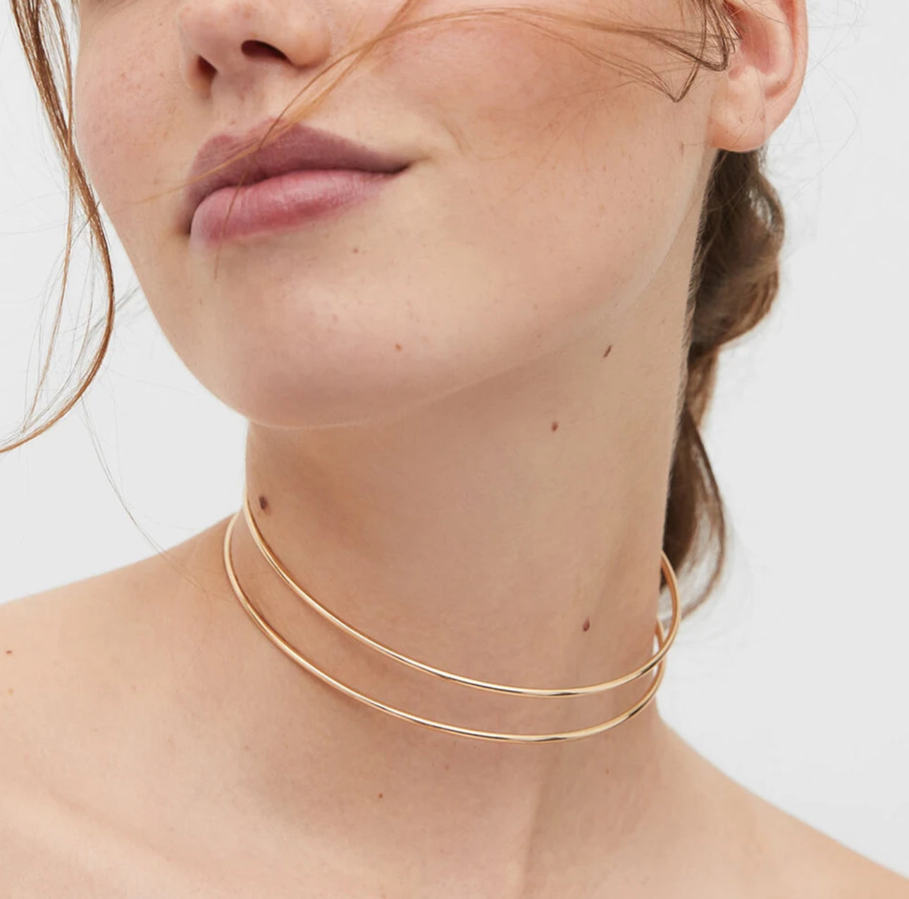 Ring choker twins